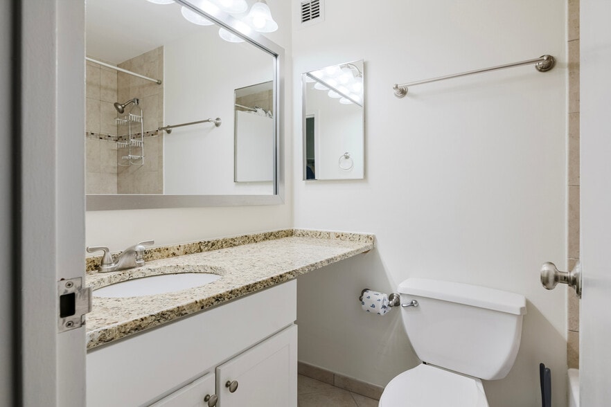 Building Photo - 150 Huntington Ave