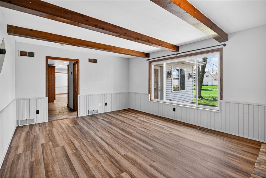 Building Photo - 1014 N Westfield Rd