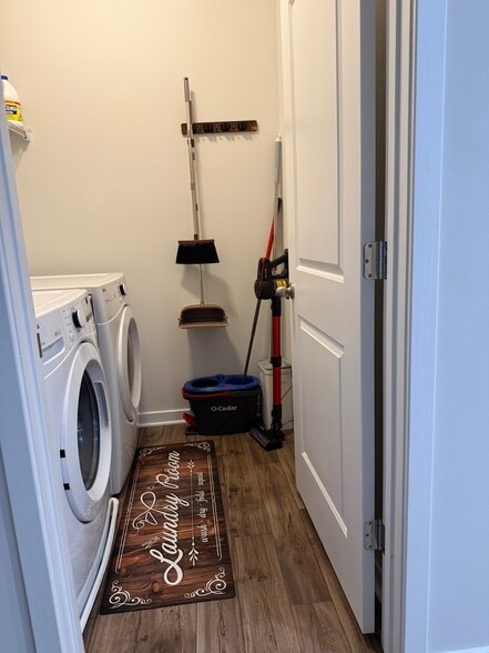 Building Photo - 2606 Middle Ave