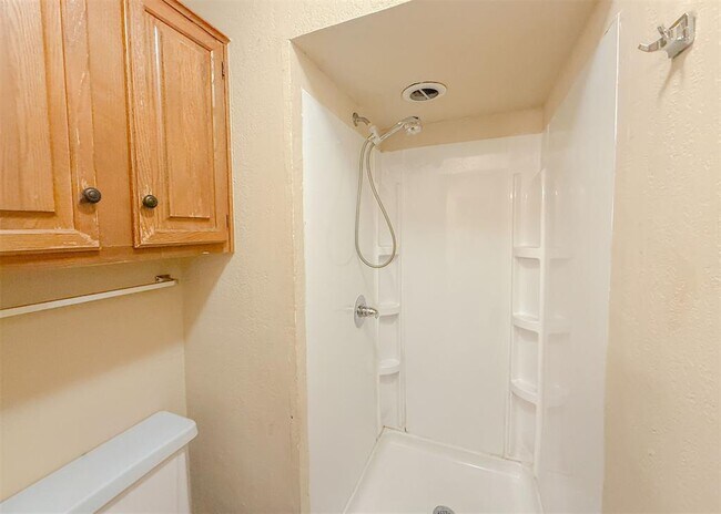 Building Photo - 3622 Wynn Cir