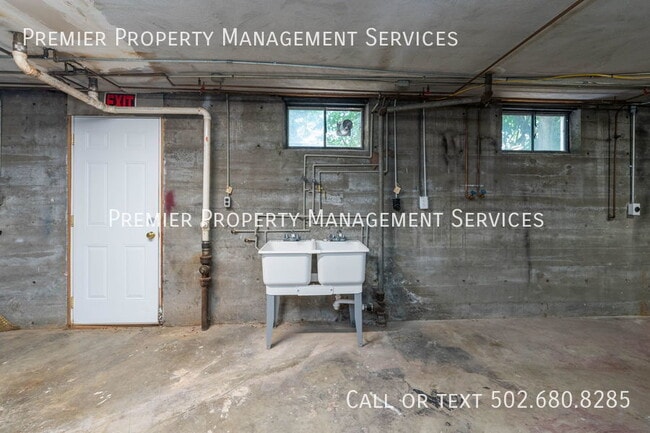 Building Photo - 2912 Moran Pl