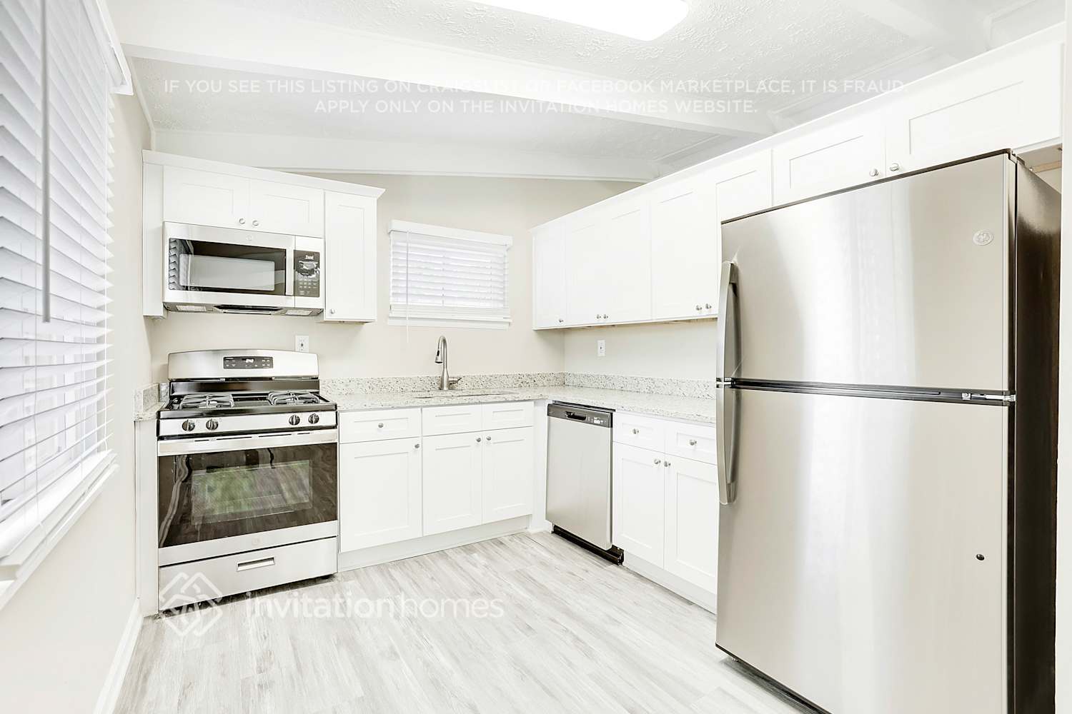 Building Photo - 2996 Horse Shoe Dr