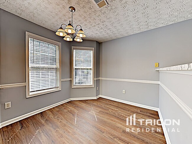 Building Photo - 648 Stonecrest Dr
