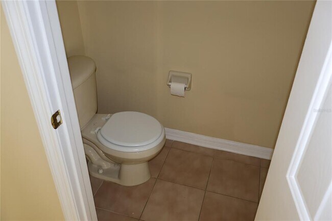 Building Photo - 3019 Pointeview Dr