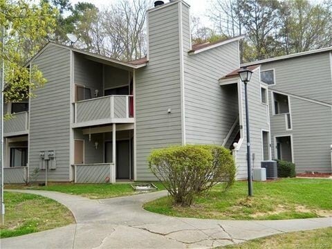 Building Photo - 4600 Sharon Chase Dr