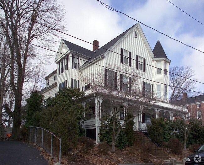 Building Photo - 56 Prospect St