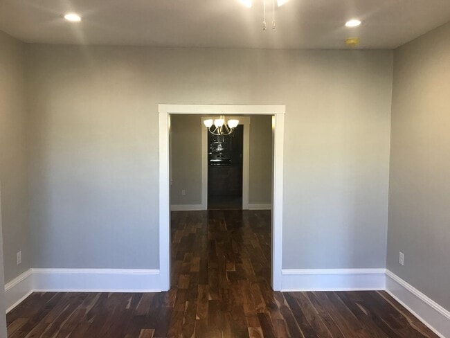 Building Photo - 3 BR, 1 Bath Townhouse - Lawrenceville - TOTALLY UPDATED!