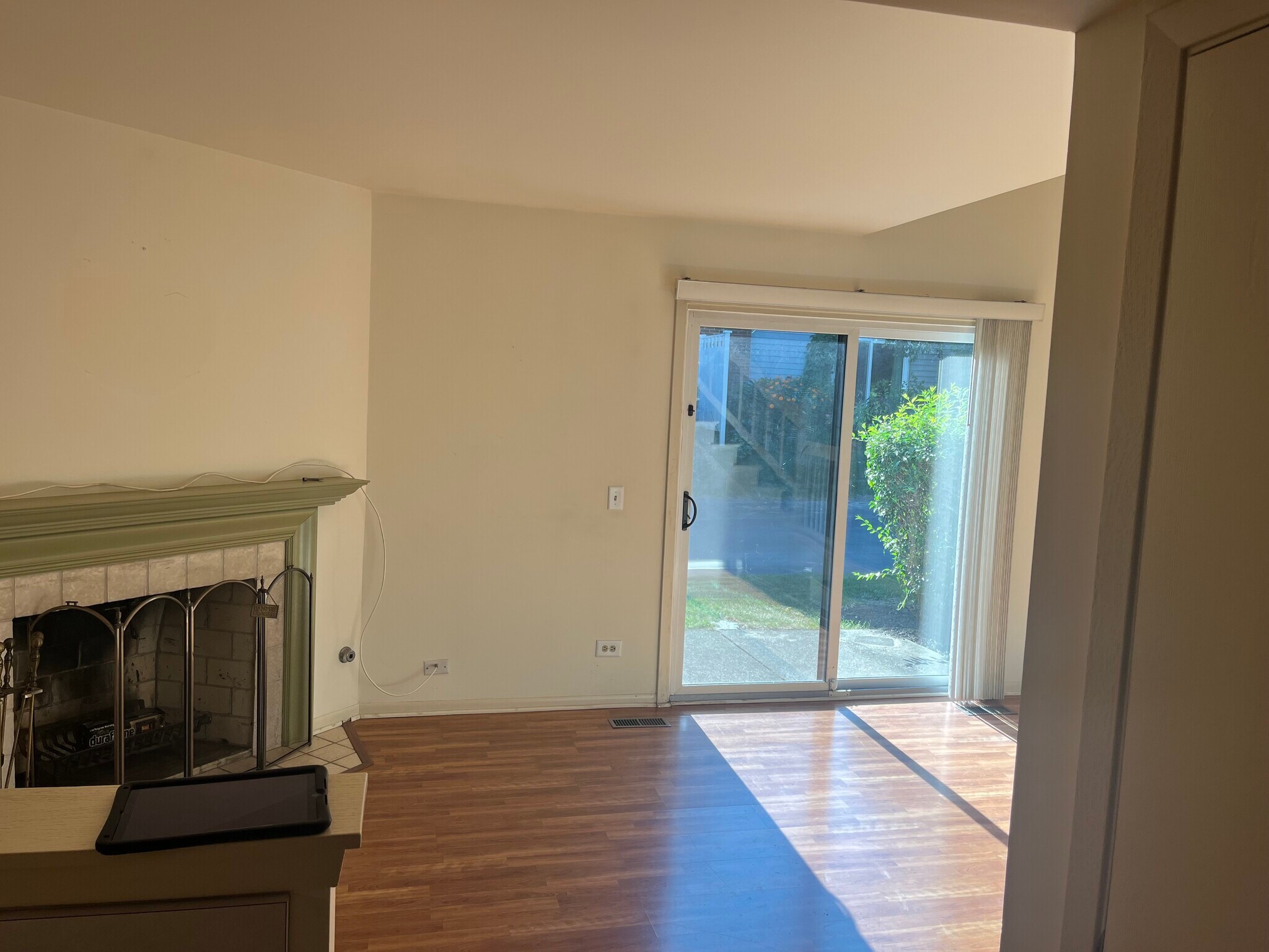 Building Photo - 1404 Queensgreen Cir