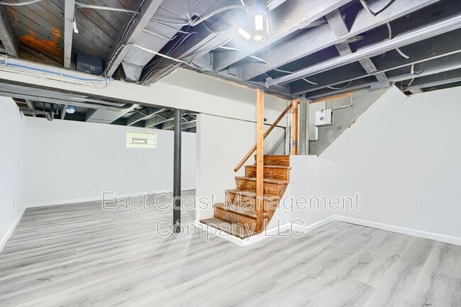 Building Photo - 501 Middle River Rd
