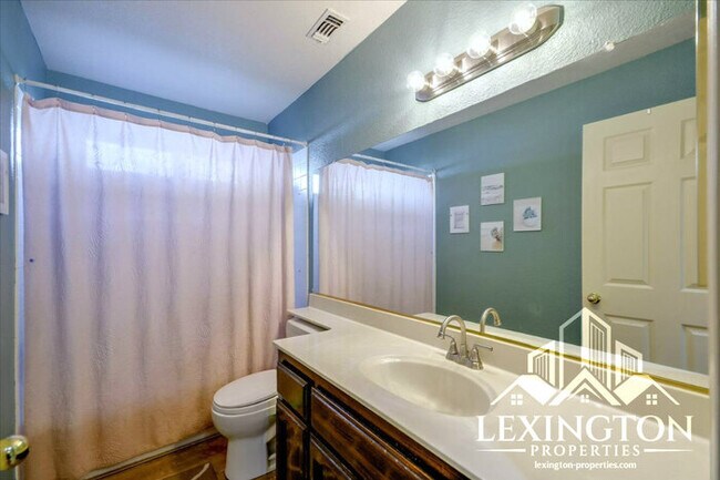 Building Photo - Gorgeous, 4BD/3BA, Home in Esteemed Laguna Neighborhood, Elk Grove, near Kloss Park!