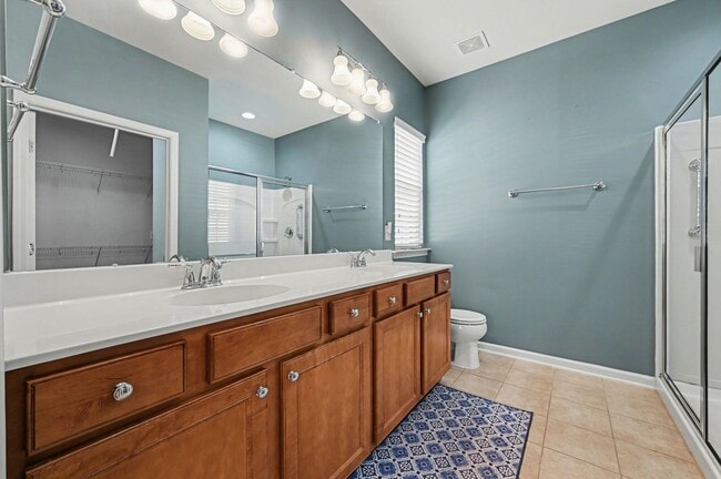 Building Photo - Immaculate & Move-in Ready Home in Desirable 55+ Community - Carolina Preserve