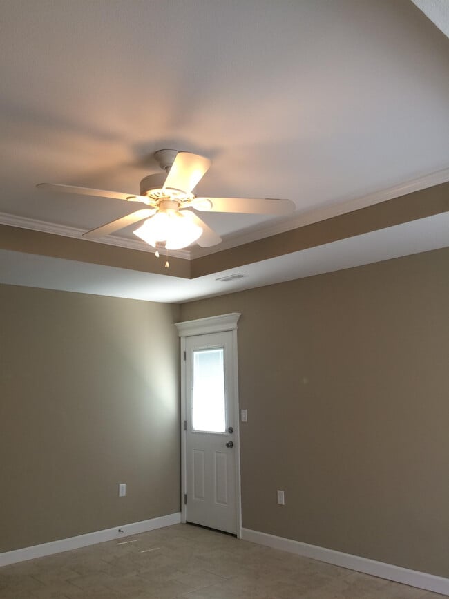 Building Photo - 901 W Gay St