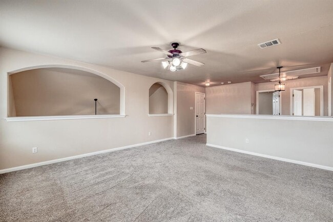 Building Photo - 211 Hanstrom Dr