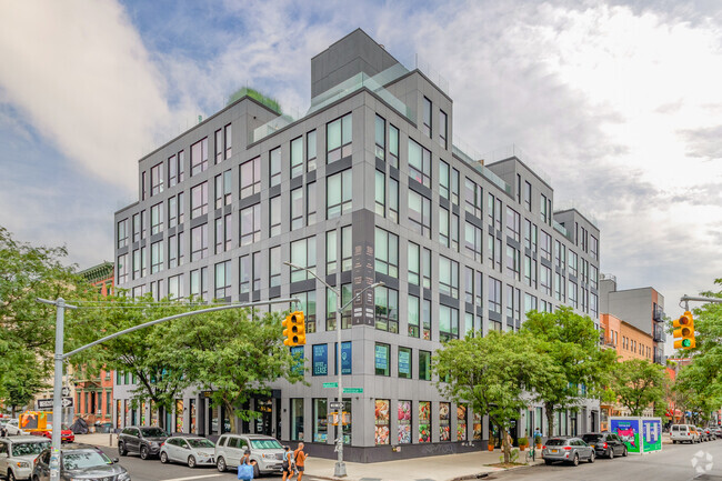Building Photo - 188 Humboldt St