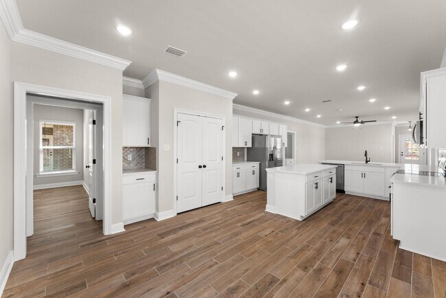 Building Photo - 35 Natureview Wy