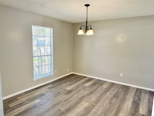 Building Photo - 9911 Landry Blvd