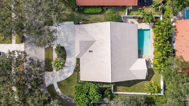 Arial view - 2535 NW 41st St