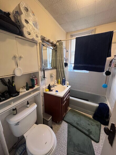 Building Photo - 59 Gordon St