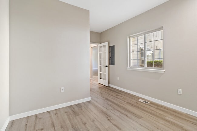 Building Photo - 5146 S Surprise Way