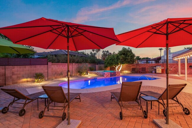 Building Photo - 14836 N Moon Valley Dr