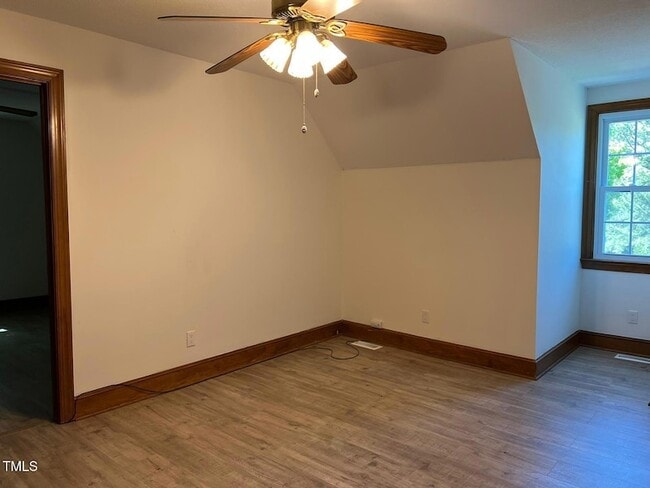 Building Photo - 104 Albert Ct