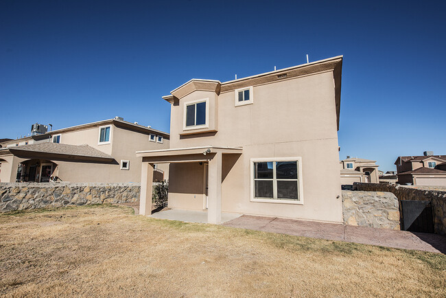 Building Photo - STYLISH NORTHEAST EL PASO HOME FOR RENT