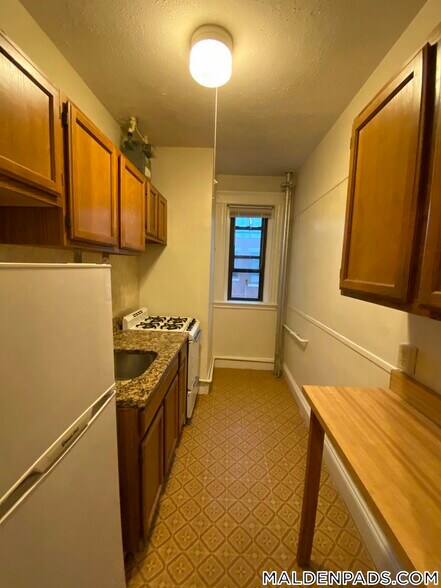 Building Photo - 17-19 Washington St.