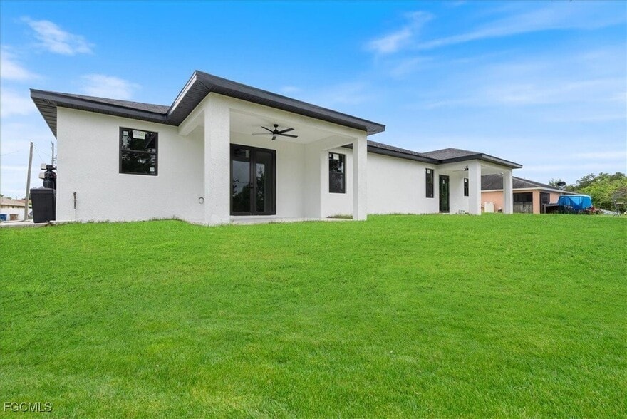 Building Photo - 134 Harold Ave S