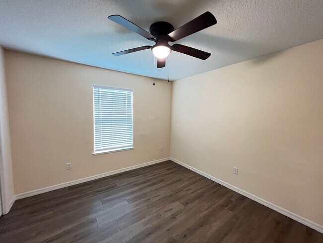 Building Photo - BEAUTIFUL 3 BD/2BA Home in Ocala!!!