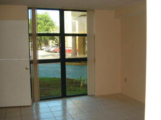 Primary Photo - 11790 SW 18th St