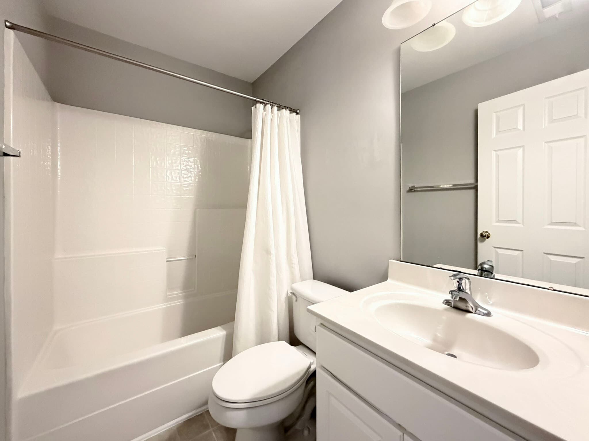 Building Photo - 10483 Dapping Dr