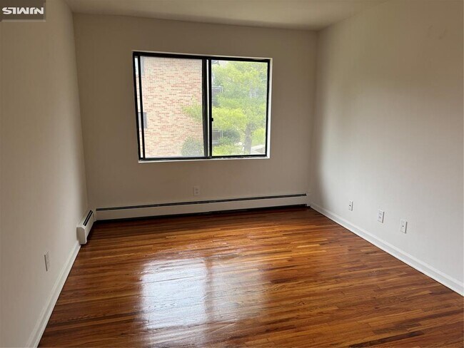 Building Photo - 101 Bellgrove Dr