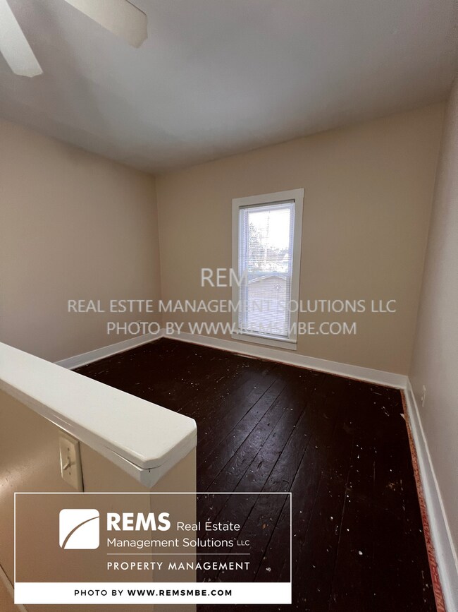 Building Photo - 626/628 4th Avenue