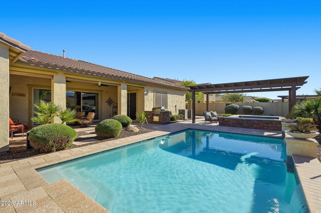 Building Photo - 4908 S Figueroa Ln