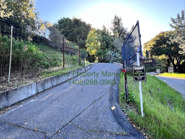 Building Photo - Spacious Los Gatos Home, Tranquil Views. A/C & Award Winning Schools!