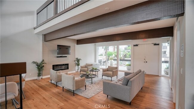 Building Photo - 18645 Hatteras St