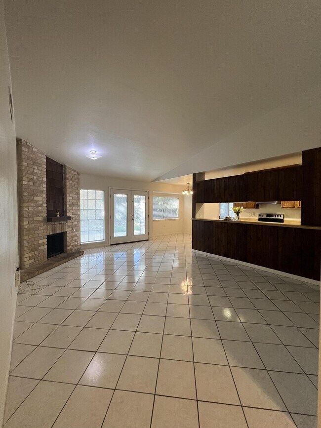 Building Photo - 9123 Alpine Trail St