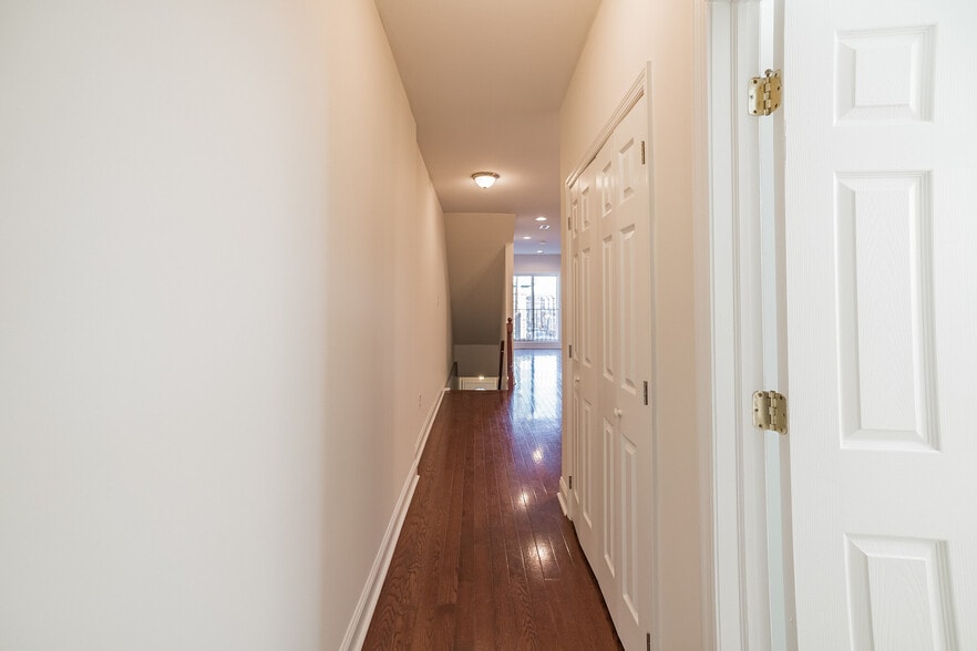 2nd Fl Hallway to Stairs - 1818 Federal St