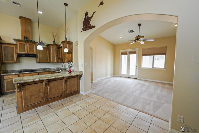 Building Photo - 3476 S Woodpecker Way