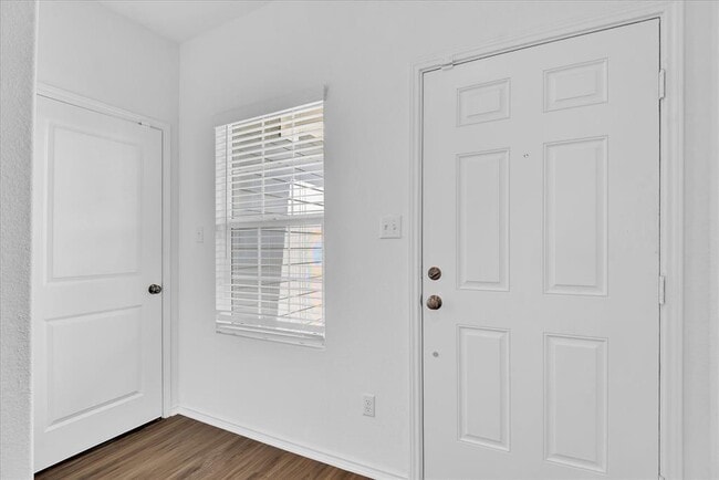 Building Photo - 1138 Cattail Ln