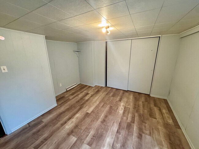 Building Photo - 470-474 Spang Avenue