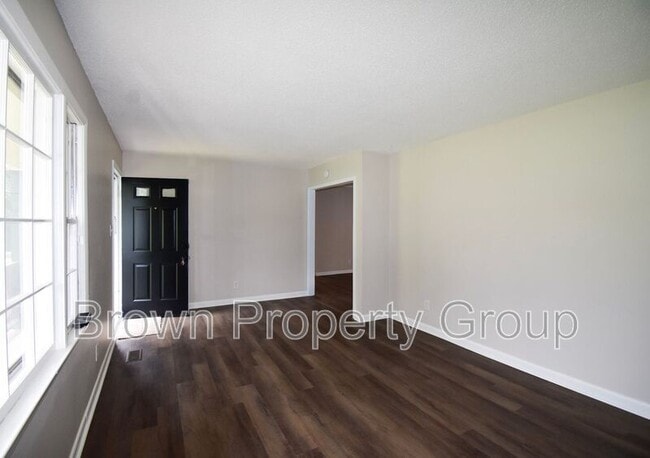 Building Photo - 870 Bedrock Dr