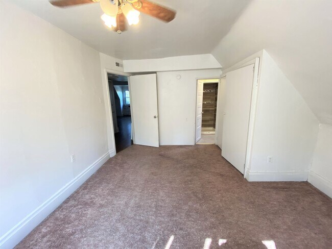 Building Photo - Highland Park - Apartments For Rent In Pit...