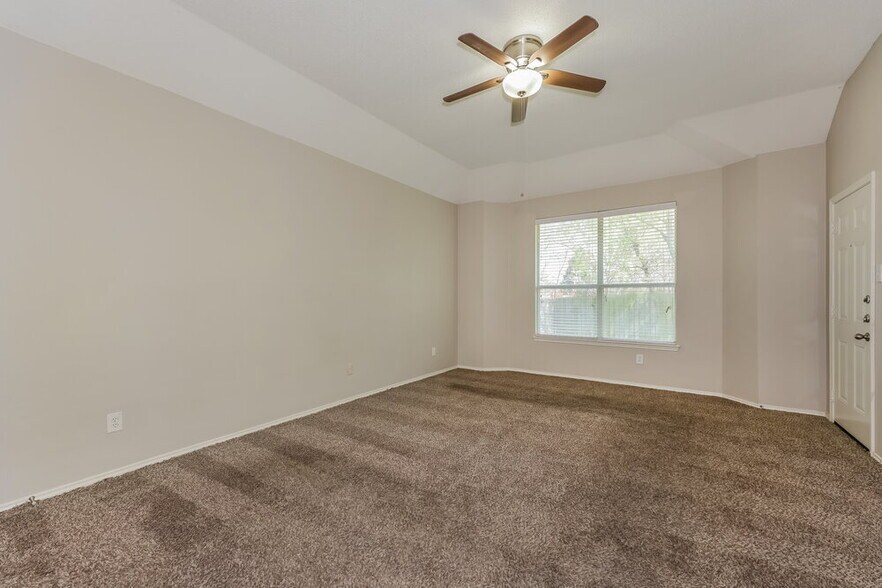 Building Photo - 1224 Parkwood Trail