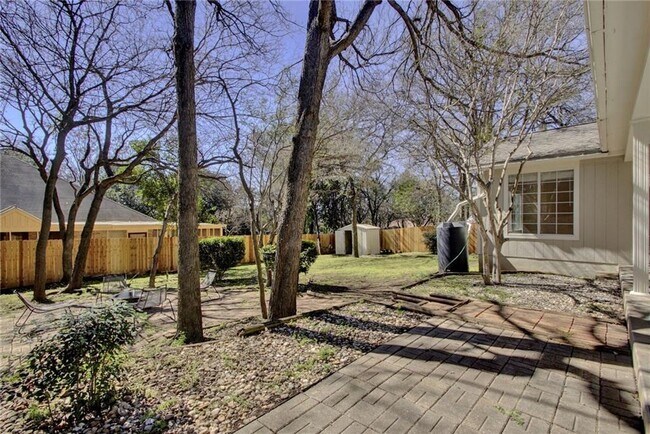 Building Photo - 2926 Wickersham Ln