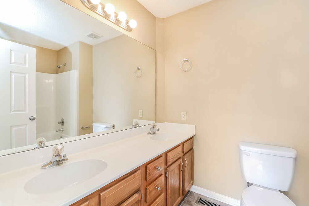 Building Photo - 380 Canter Ct NW