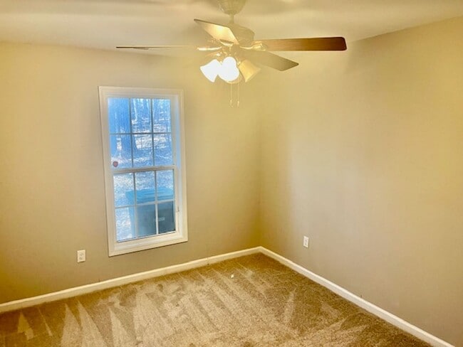 Building Photo - Huffaker Rd #240