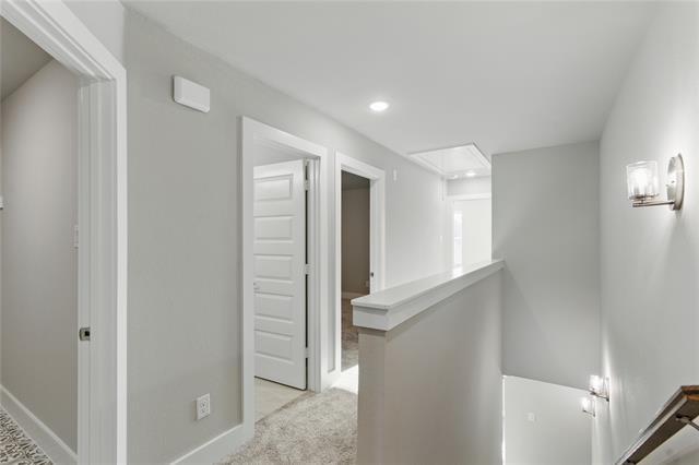 Building Photo - 2617 Tanager St