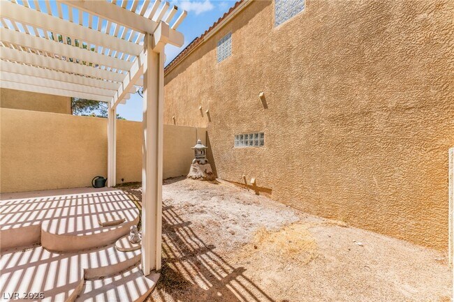 Building Photo - 3467 Blue Heather Dr