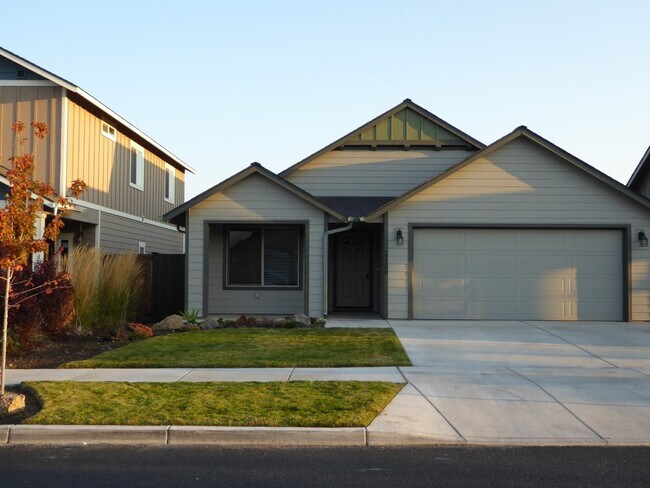 Building Photo - 21190 Capella Pl